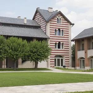 https://cascina-la-salette-residence.it-lombardy.com
